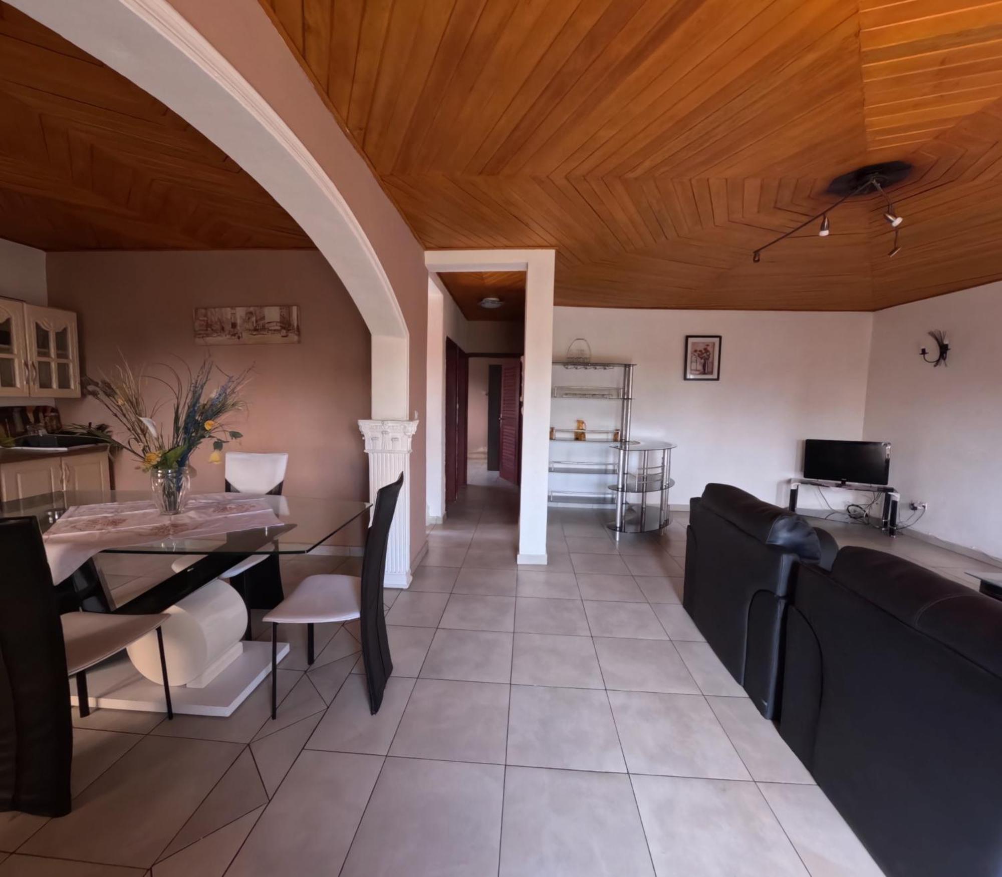 Residence Hoteliere Borel Denver 두알라 외부 사진